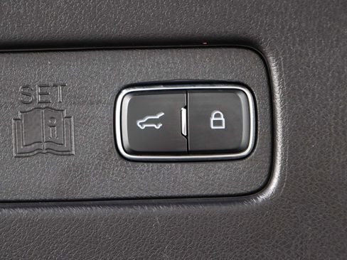 Used 2021 Lincoln Aviator Reserve w/ Equipment Group 201A image 32