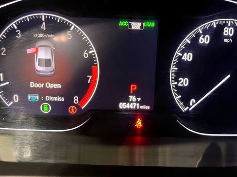 Used 2018 Honda Accord Touring image 16
