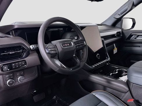 New 2026 GMC Yukon XL AT4 w/ AT4 Premium Package AWD/4WD image 9