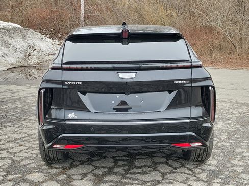 New 2026 Cadillac Lyriq Luxury image 6