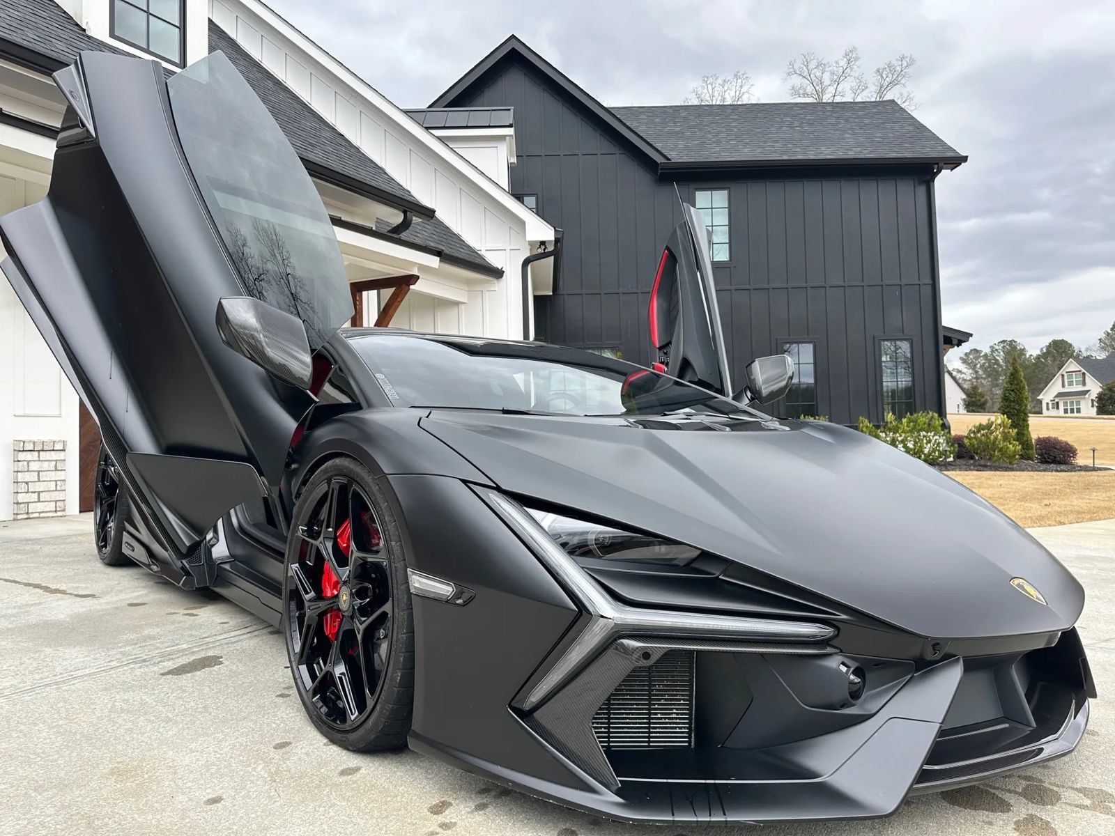 Used 2024 Lamborghini Revuelto AWD/4WD image 7