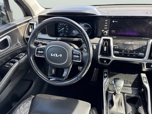 Used 2022 Kia Sorento SX image 14