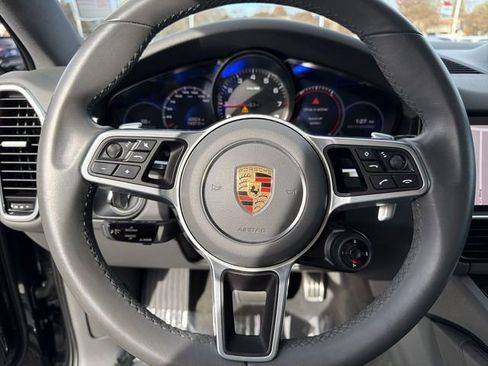 Used 2020 Porsche Cayenne S image 13