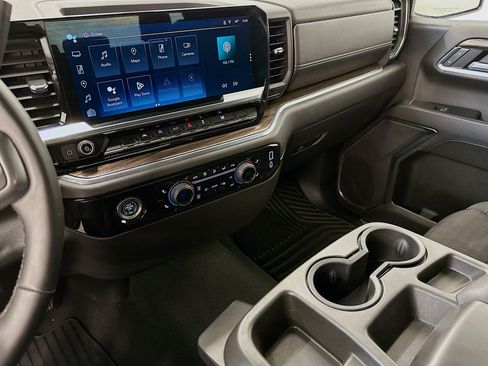 Used 2023 Chevrolet Silverado 1500 LT image 26