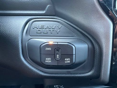Certified 2025 RAM 2500 Big Horn AWD/4WD image 19