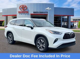 Used 2021 Toyota Highlander XLE FWD 360° Tour
