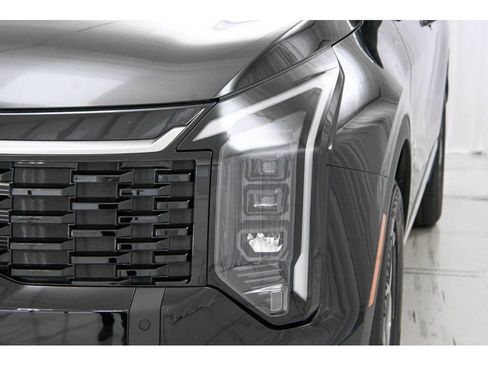 New 2026 Kia Sportage EX w/ EX Panorama Roof Package image 9