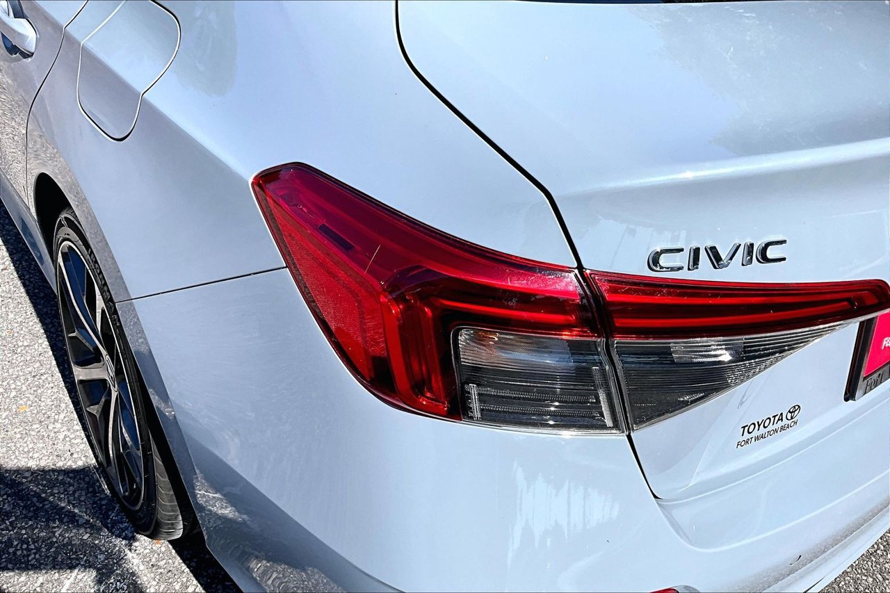 Used 2022 Honda Civic Touring image 20