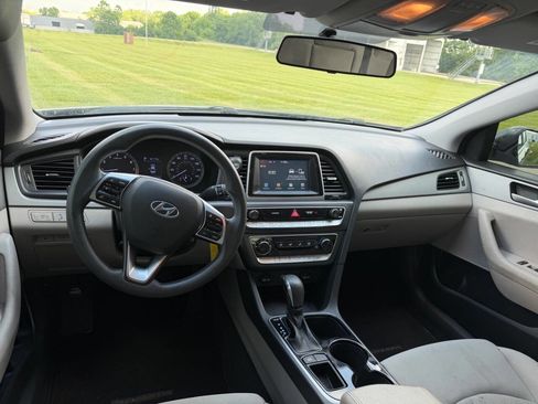 Used 2019 Hyundai Sonata SE FWD image 10