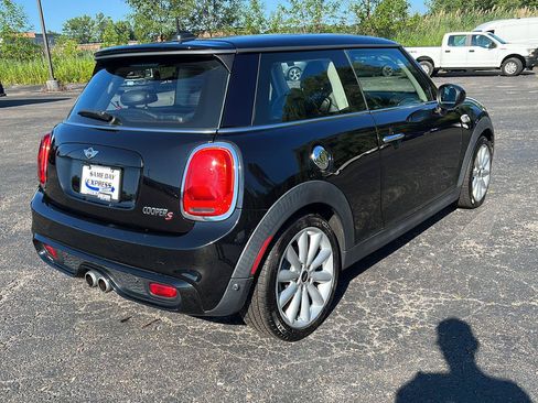 Used 2018 MINI Cooper S FWD image 7