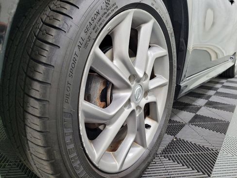Used 2014 Nissan Sentra SR w/ Premium Package FWD image 31