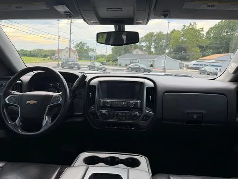 Used 2018 Chevrolet Silverado 1500 LT w/ All Star Edition AWD/4WD image 9