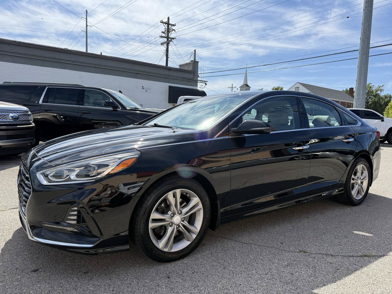 Used 2018 Hyundai Sonata Limited FWD image 2