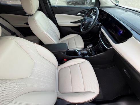 Used 2024 Buick Encore GX Avenir w/ Avenir Technology Package FWD image 10