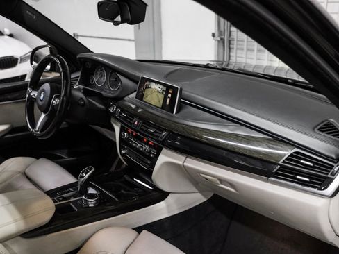 Used 2015 BMW X5 xDrive35d image 19