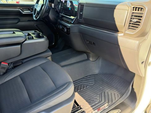 Used 2023 Chevrolet Silverado 1500 RST w/ Z71 Off-Road Package image 33