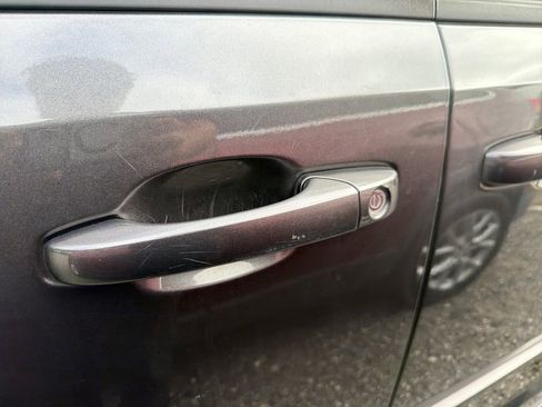 Used 2017 Dodge Grand Caravan GT FWD image 13