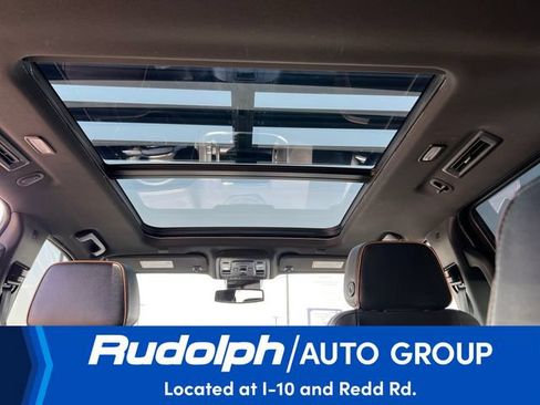 Used 2023 GMC Yukon AT4 AWD/4WD image 24