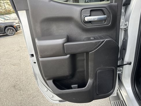 Used 2022 Chevrolet Silverado 1500 LT image 27
