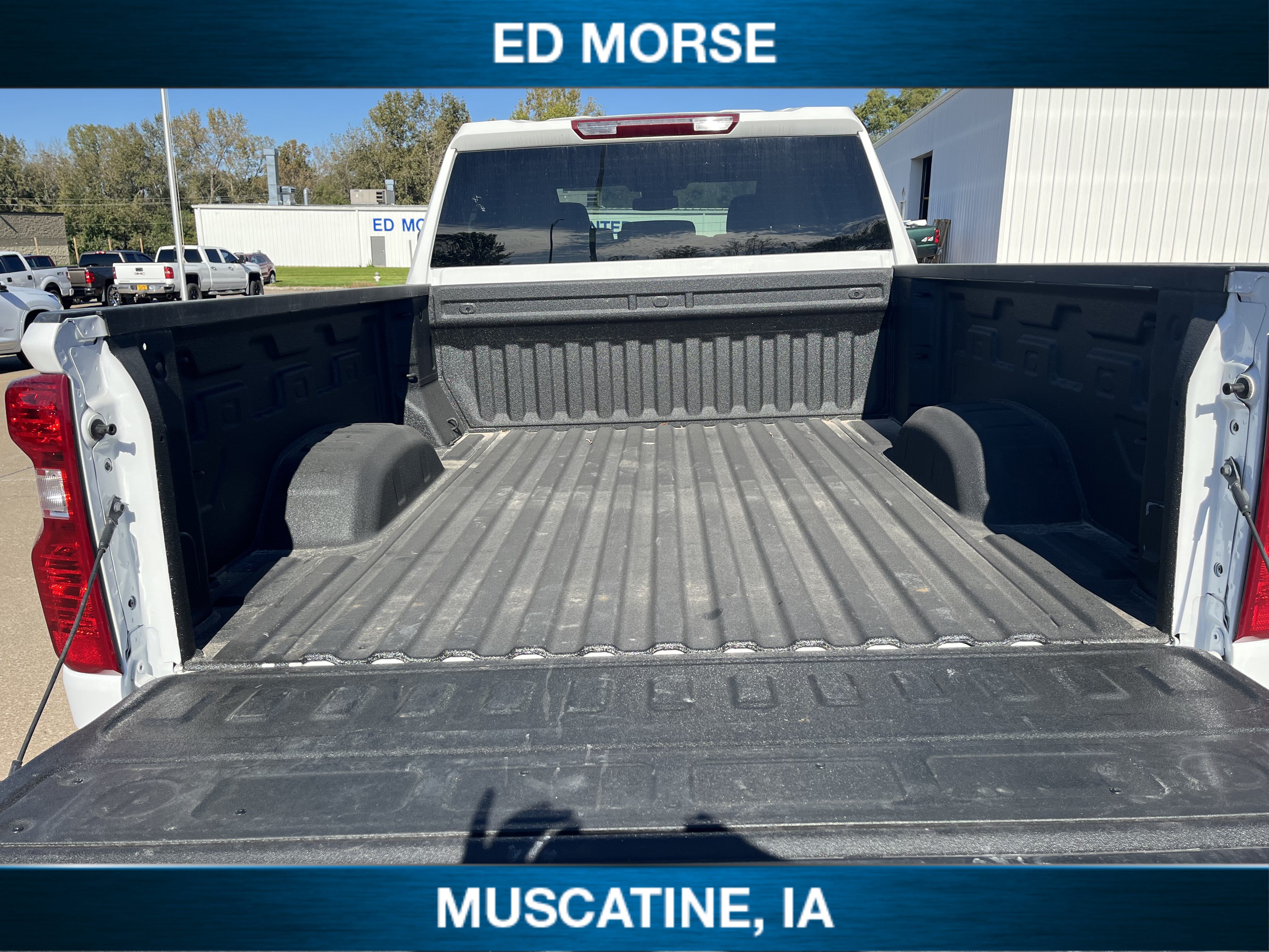 Used 2025 Chevrolet Silverado 2500 Custom w/ Custom Value Package AWD/4WD image 10