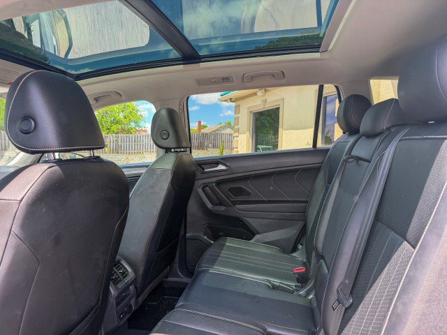 Used 2022 Volkswagen Tiguan SE FWD image 6