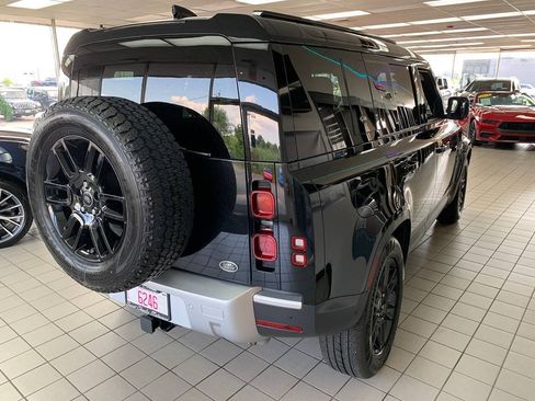 Used 2020 Land Rover Defender 110 S AWD/4WD image 3