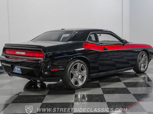Used 2012 Dodge Challenger R/T image 11