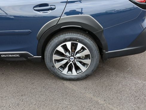 Used 2024 Subaru Outback Limited XT image 3