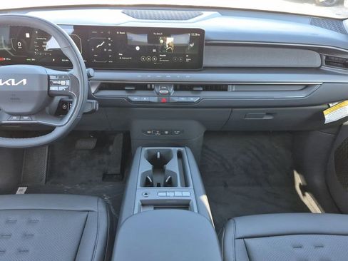 New 2026 Kia EV9 Wind image 14