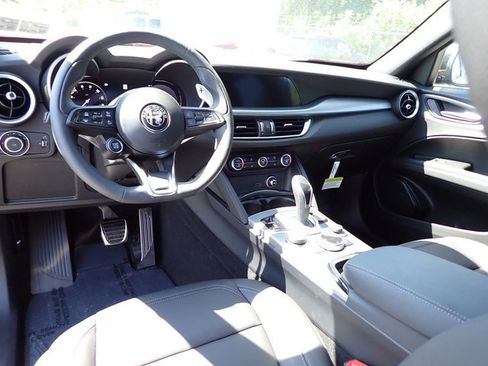 New 2025 Alfa Romeo Stelvio Sprint w/ Convenience Package image 14