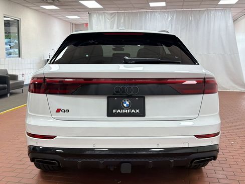Used 2024 Audi Q8 Prestige image 10
