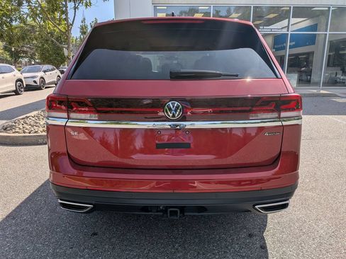 Used 2025 Volkswagen Atlas SE w/ Panoramic Sunroof Package AWD/4WD image 4