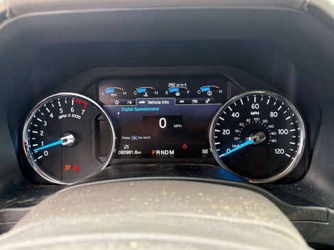Used 2019 Ford Expedition XLT w/ Equipment Group 202A RWD image 17