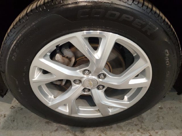 Used 2020 Chevrolet Equinox LT AWD/4WD image 29