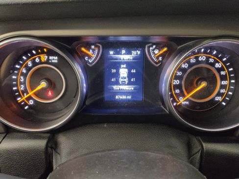Used 2019 Jeep Wrangler Sport AWD/4WD image 23