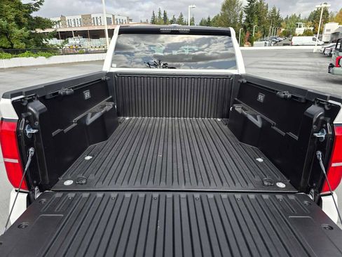 Certified 2025 Toyota Tacoma SR5 image 16