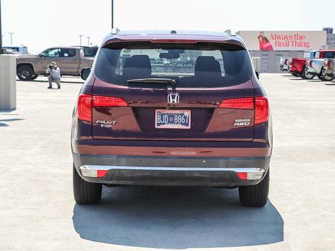 Used 2017 Honda Pilot Touring image 7