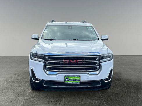 Used 2023 GMC Acadia SLT image 2