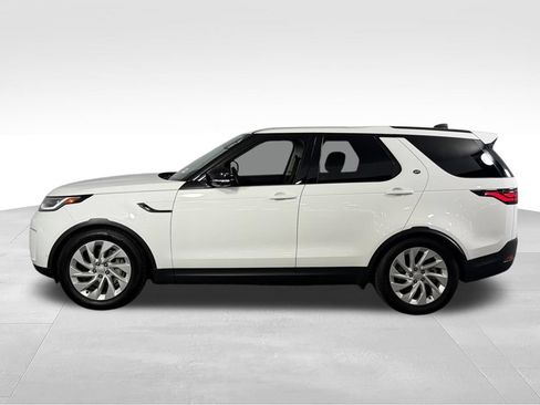Used 2024 Land Rover Discovery S AWD/4WD image 9
