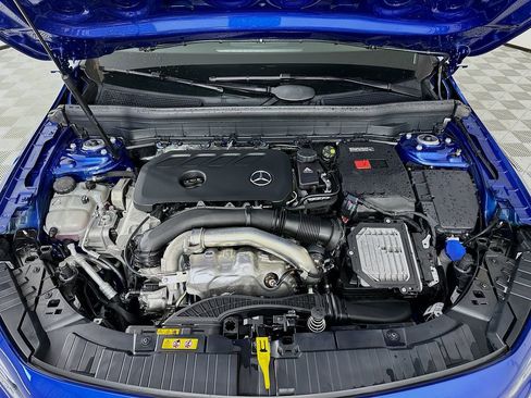 Used 2026 Mercedes-Benz GLB 250 4MATIC image 30