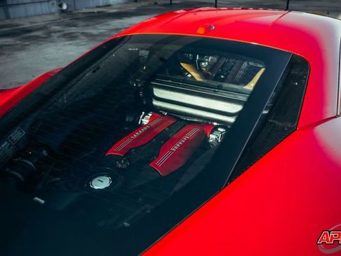 Used 2018 Ferrari 488 GTB image 23