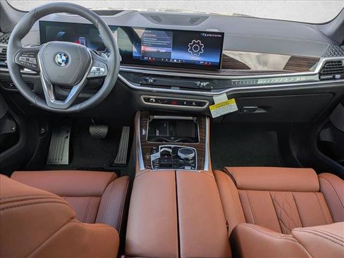 Used 2026 BMW X5 xDrive50e AWD/4WD image 16