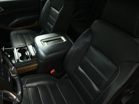 Used 2018 GMC Yukon Denali w/ Denali Ultimate Package AWD/4WD image 53