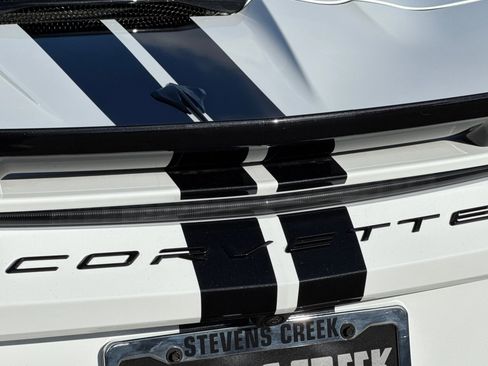 Used 2022 Chevrolet Corvette Stingray Premium Conv w/ Z51 Performance Package image 24