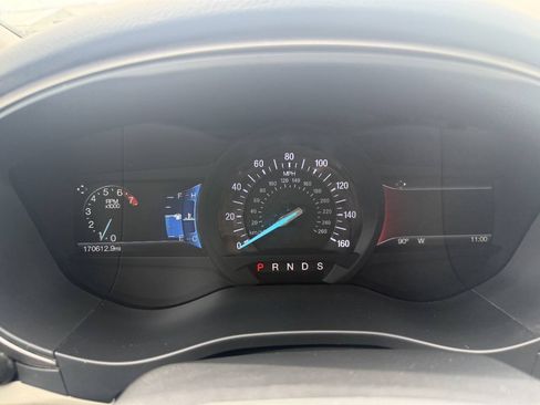 Used 2018 Ford Fusion SE FWD image 18