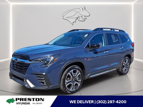 Used 2025 Subaru Ascent Touring AWD/4WD image 1