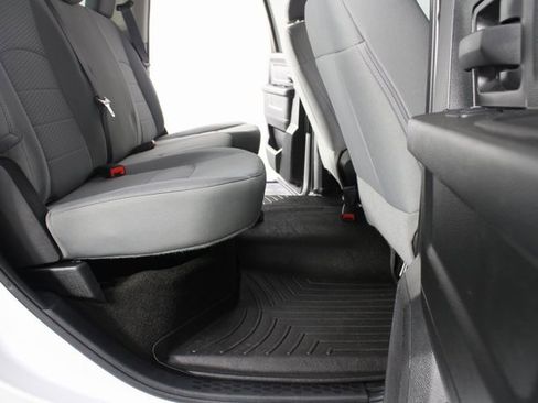 Used 2017 RAM 1500 Express image 17