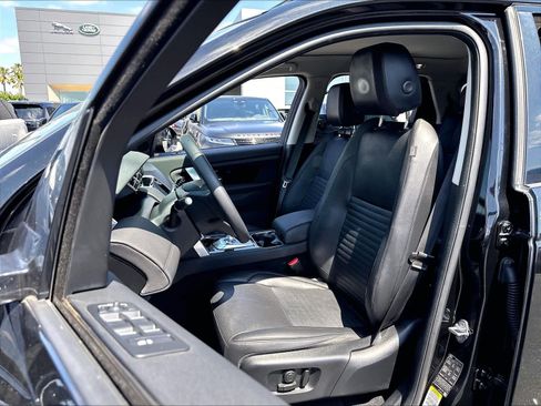 Used 2023 Land Rover Discovery Sport SE AWD/4WD image 27