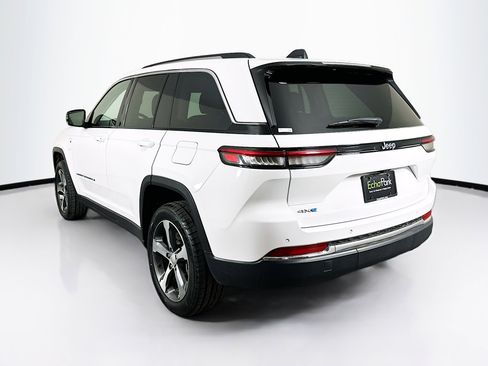 Used 2023 Jeep Grand Cherokee 4x4 image 5