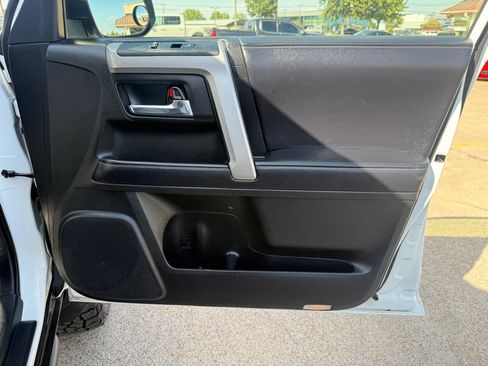 Used 2019 Toyota 4Runner SR5 Premium AWD/4WD image 27